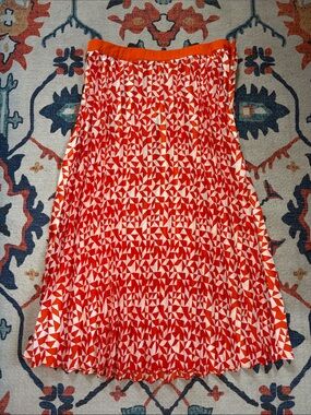 Pleated A-Line Skirt in Red and White Geometric Print